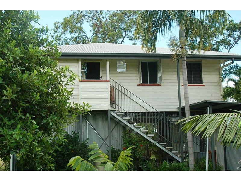 19 BLUE MOUNTAIN DR, Bluewater QLD 4818