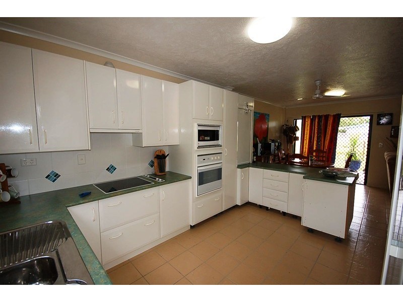 183  Ocean Parade, Balgal Beach QLD 4816