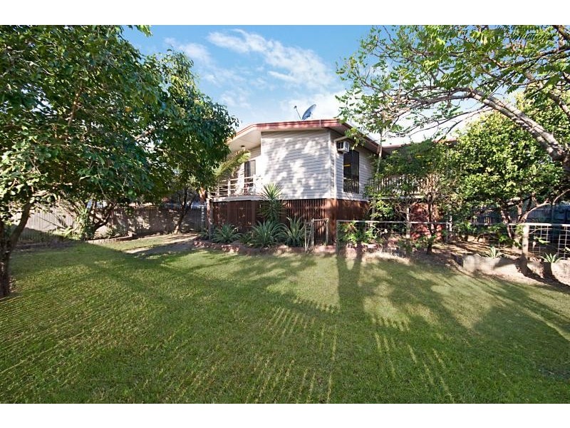 33 Riechelmann Street, Heatley QLD 4814