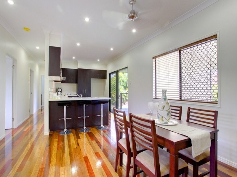 15A  Hugh St, West End QLD 4810