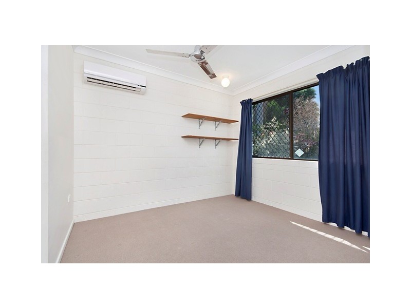 10 Leila Avenue, Rasmussen QLD 4815
