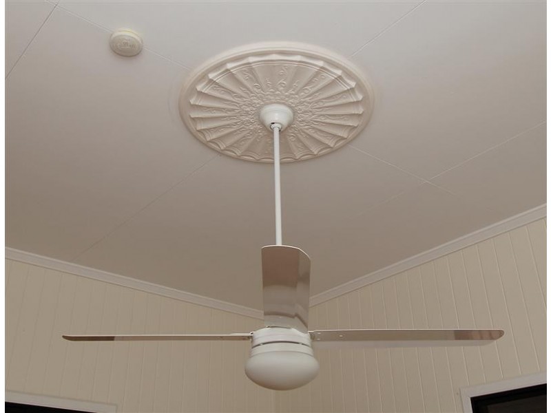 60 Robertson Street, Railway Estate QLD 4810