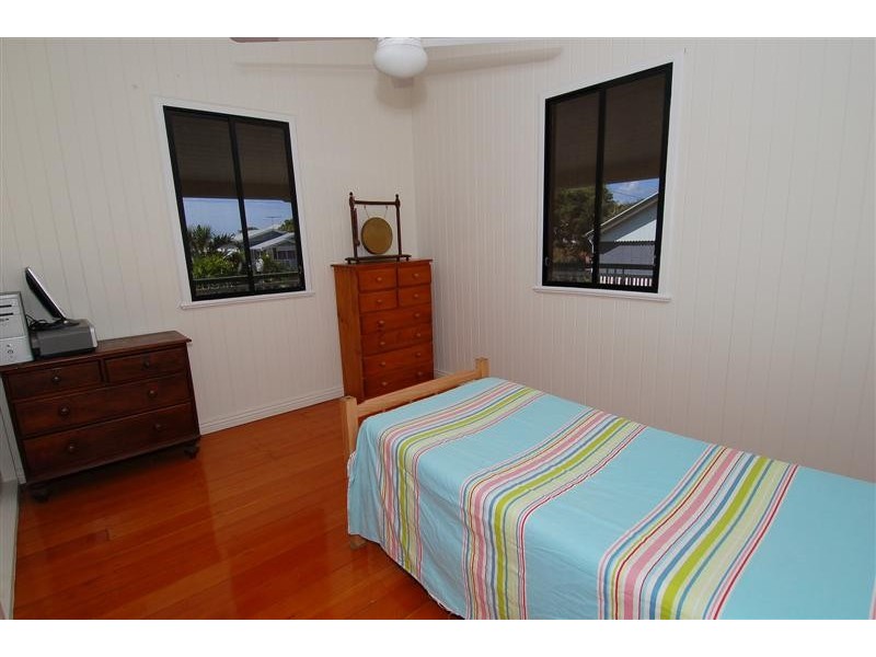 60 Robertson Street, Railway Estate QLD 4810