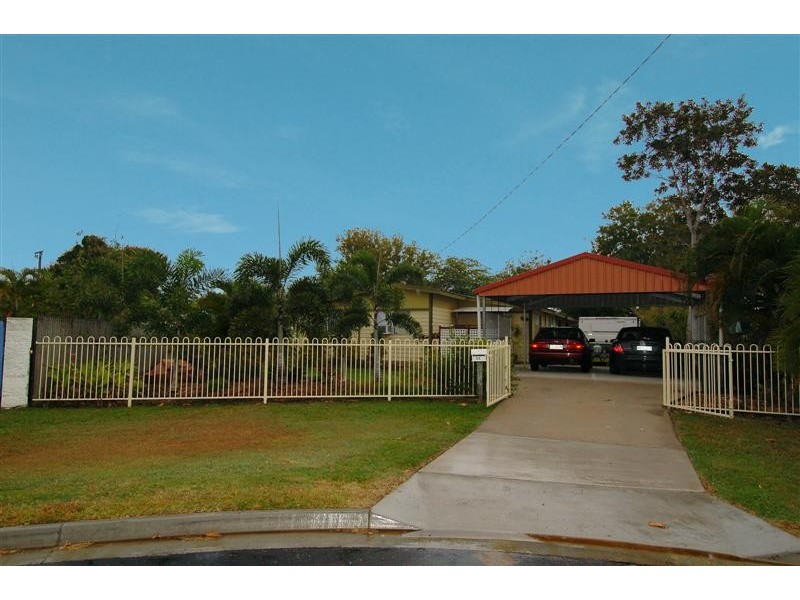 11 Champagne Crescent, Kelso QLD 4815