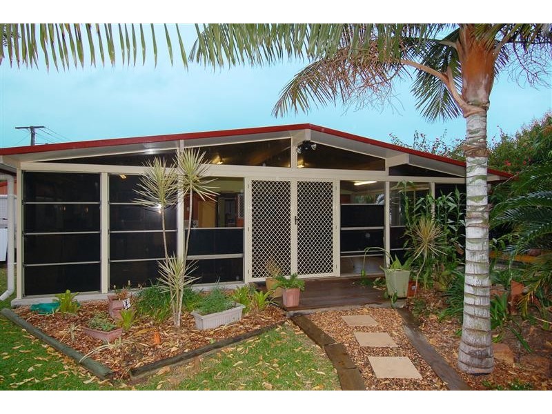 11 Champagne Crescent, Kelso QLD 4815