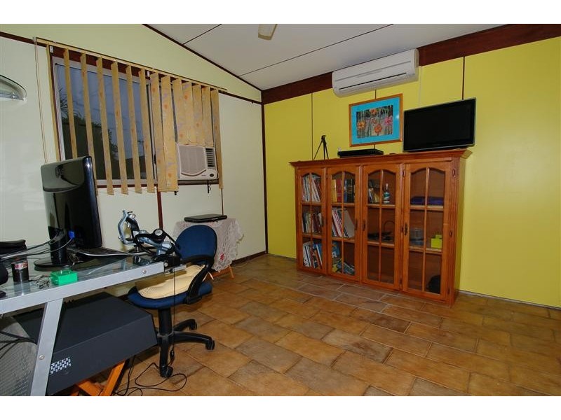 11 Champagne Crescent, Kelso QLD 4815