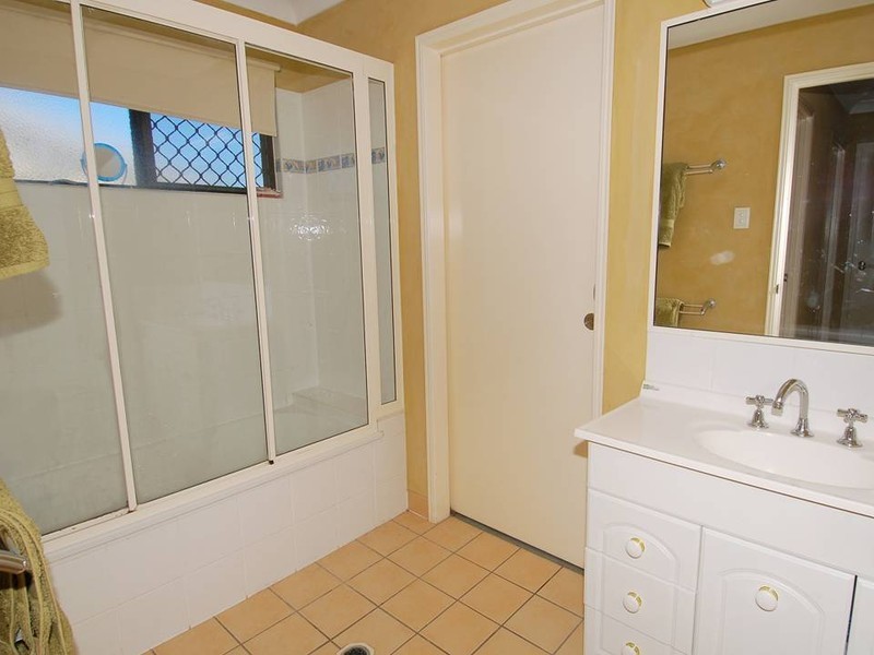 234 Pinnacle Drive, Rasmussen QLD 4815