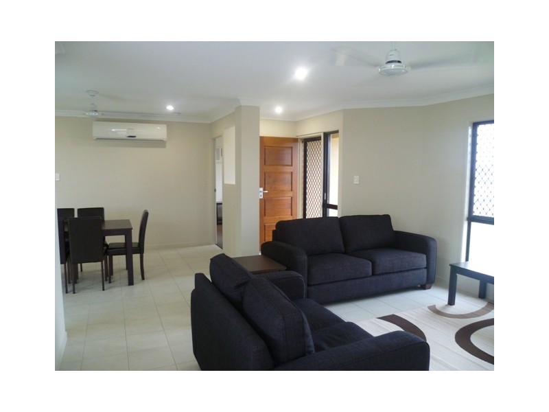 4 Exeter Way, Mount Low QLD 4818