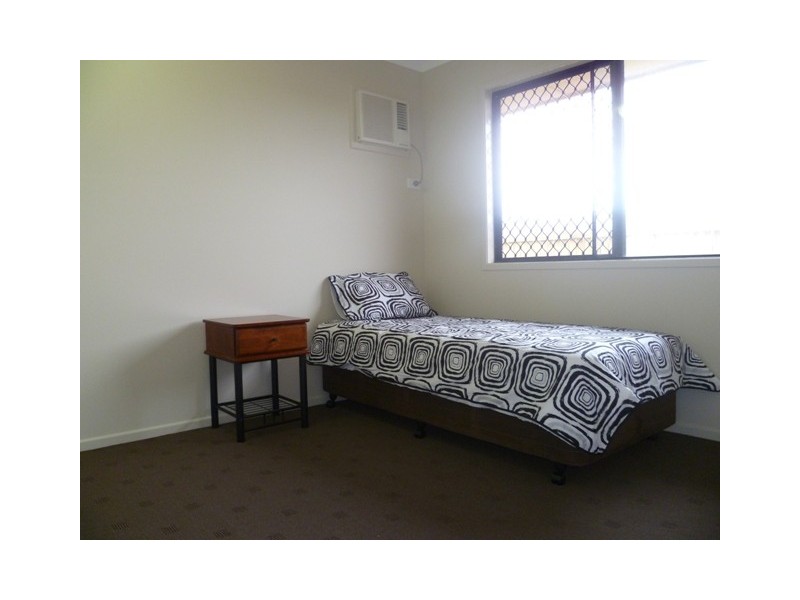 4 Exeter Way, Mount Low QLD 4818