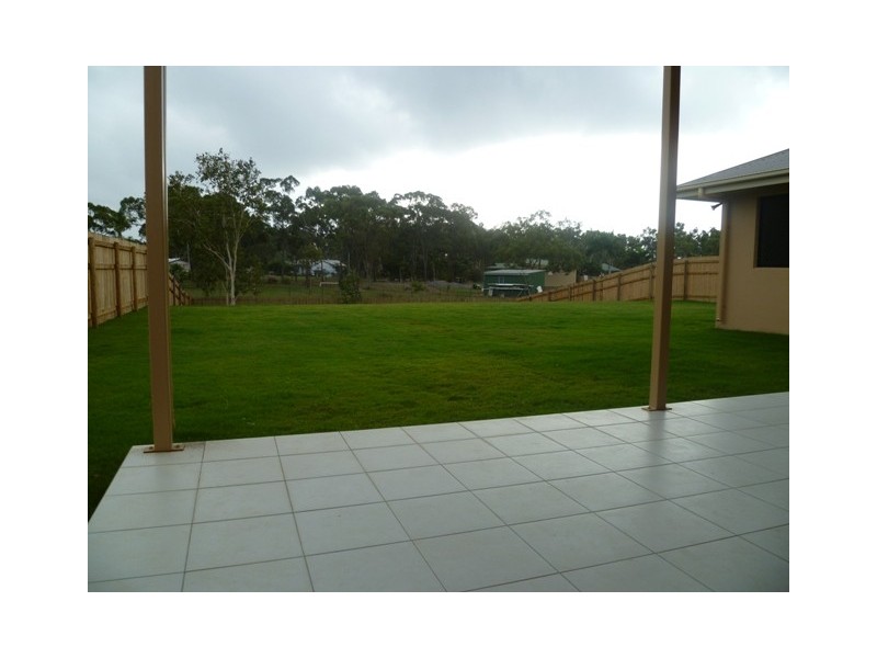 4 Exeter Way, Mount Low QLD 4818