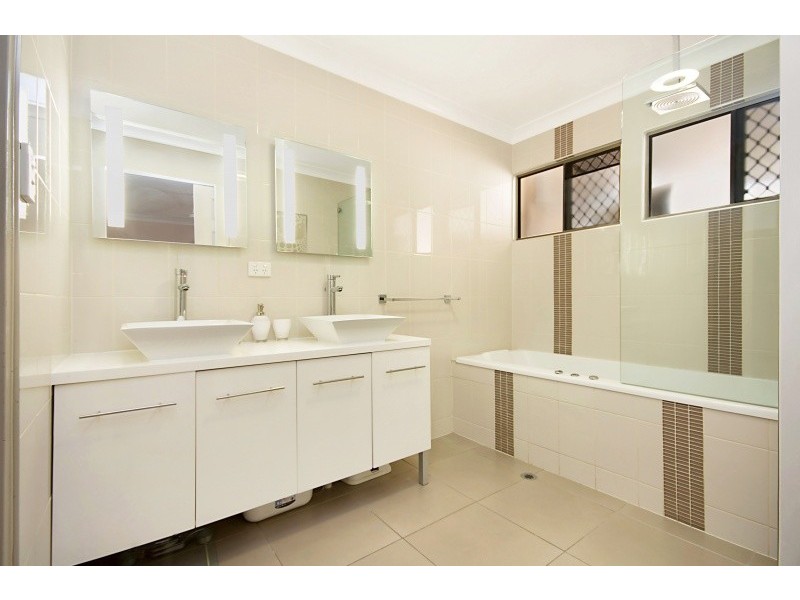 195 Bamford Lane, Kirwan QLD 4817