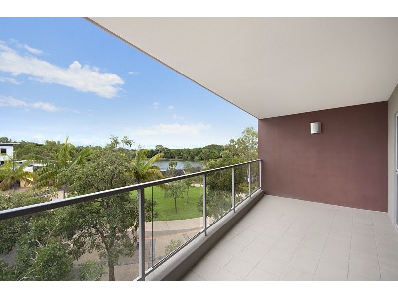 1/ 237 Riverside Boulevard, Douglas QLD 4814