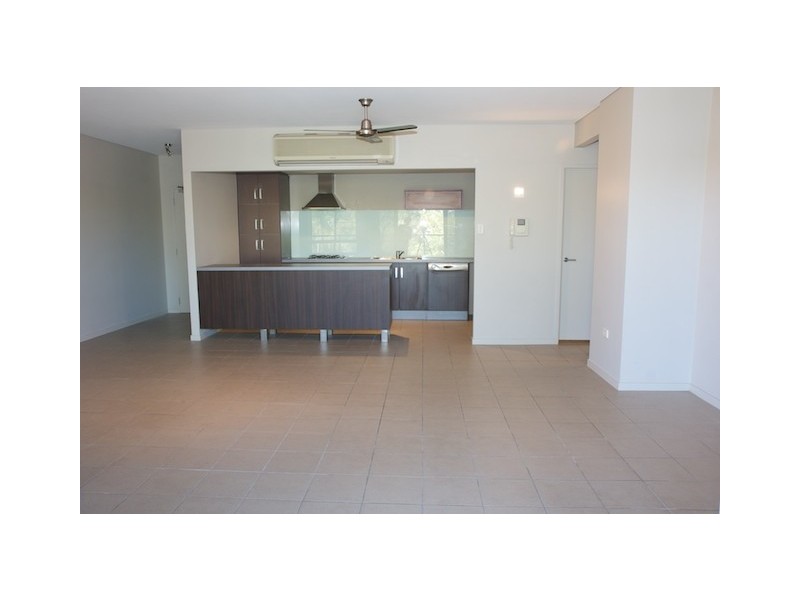 1/ 237 Riverside Boulevard, Douglas QLD 4814