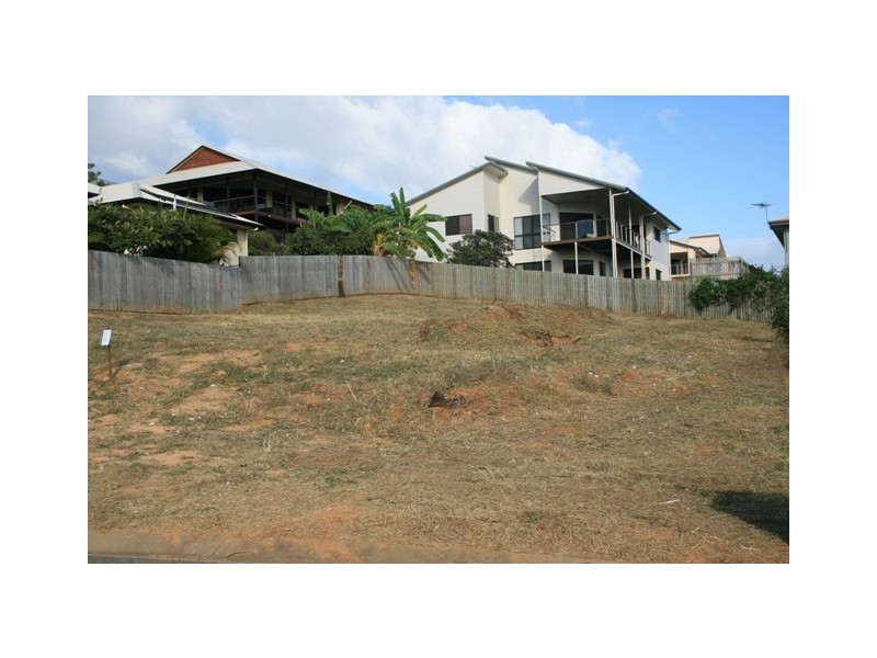 64  Riverbend Drive, Douglas QLD 4814