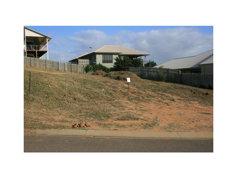 64  Riverbend Drive, Douglas QLD 4814