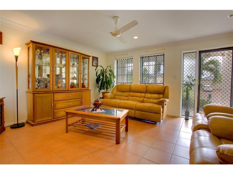 12 Gardenia Av, Kirwan QLD 4817