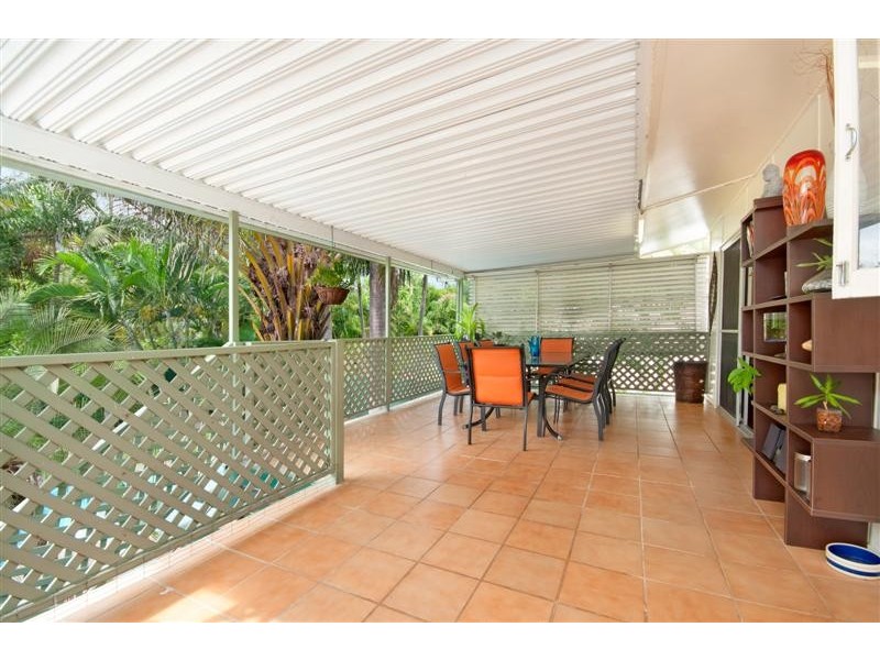 206 Charles Street, Cranbrook QLD 4814