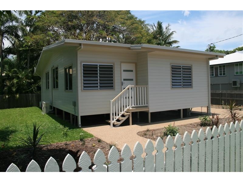 2 Burton Street, Mysterton QLD 4812