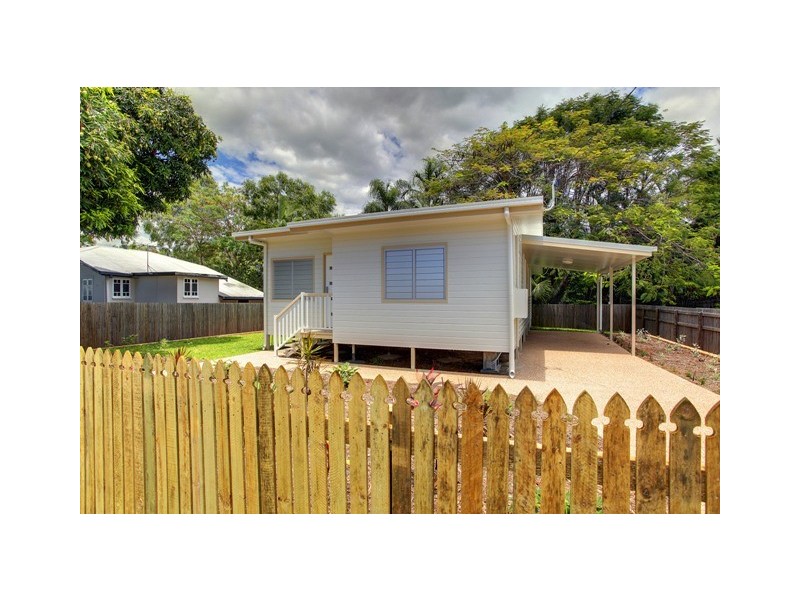 2 Burton Street, Mysterton QLD 4812