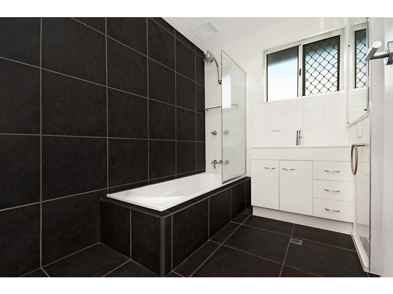 8 Pixley Crescent, Heatley QLD 4814