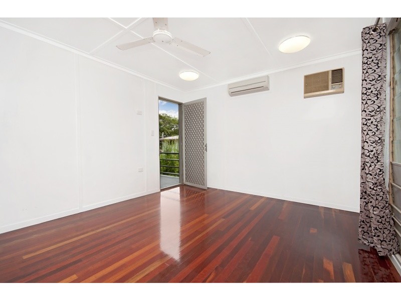 8 Pixley Crescent, Heatley QLD 4814