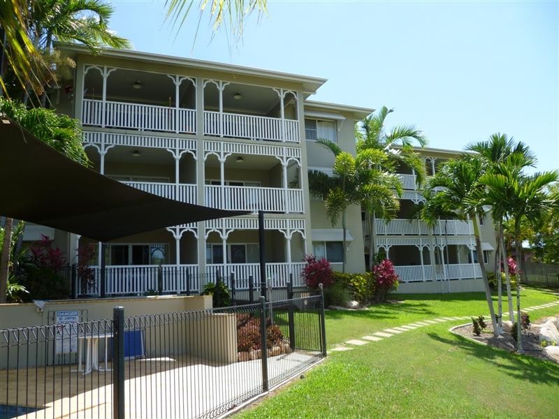 5/12 – 14 Martinez Av, West End QLD 4810