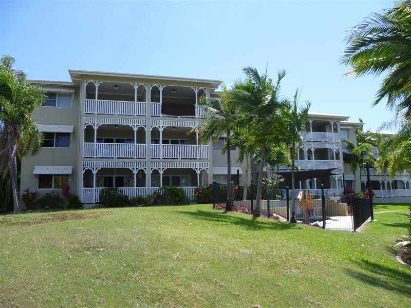 5/12 – 14 Martinez Av, West End QLD 4810