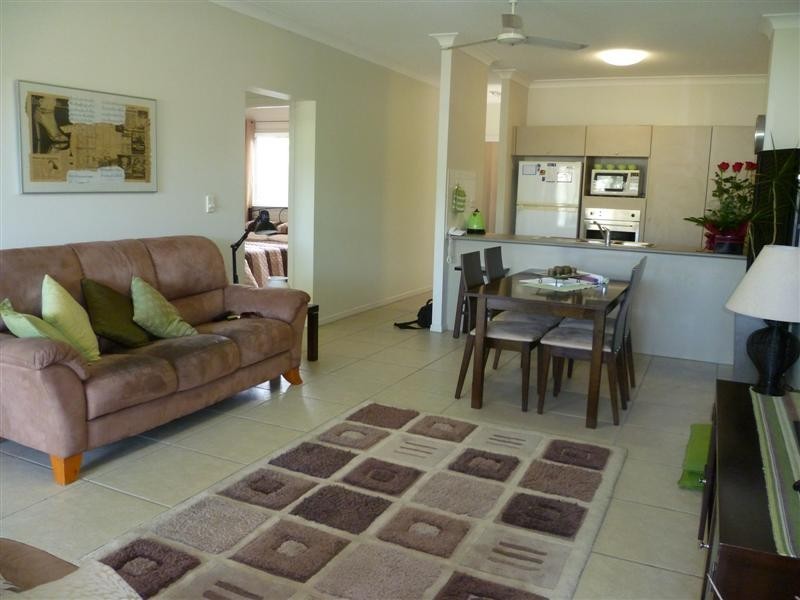 5/12 – 14 Martinez Av, West End QLD 4810