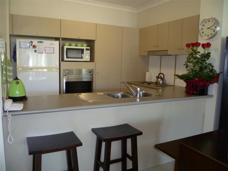 5/12 – 14 Martinez Av, West End QLD 4810