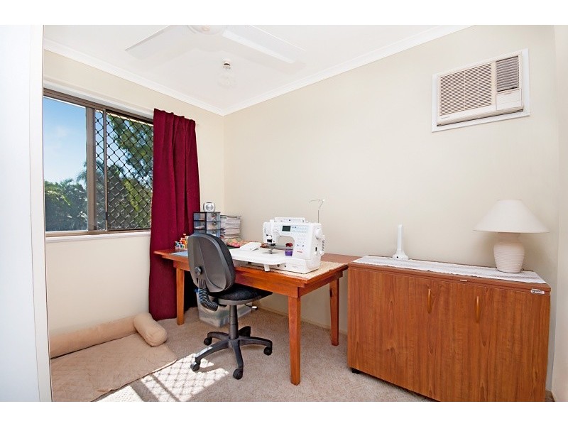 135 MILES AVENUE, Kelso QLD 4815