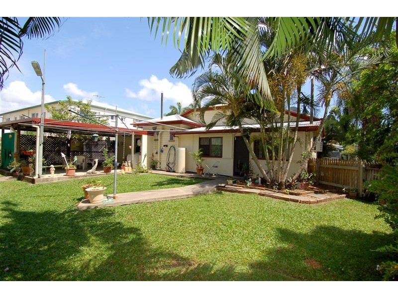 25 Gerard Street, Currajong QLD 4812