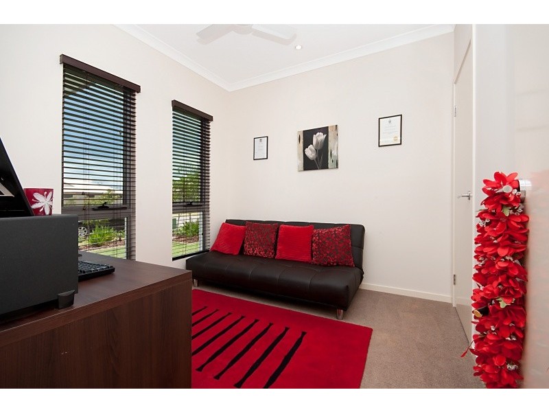 17 Derwent Circuit, Kelso QLD 4815