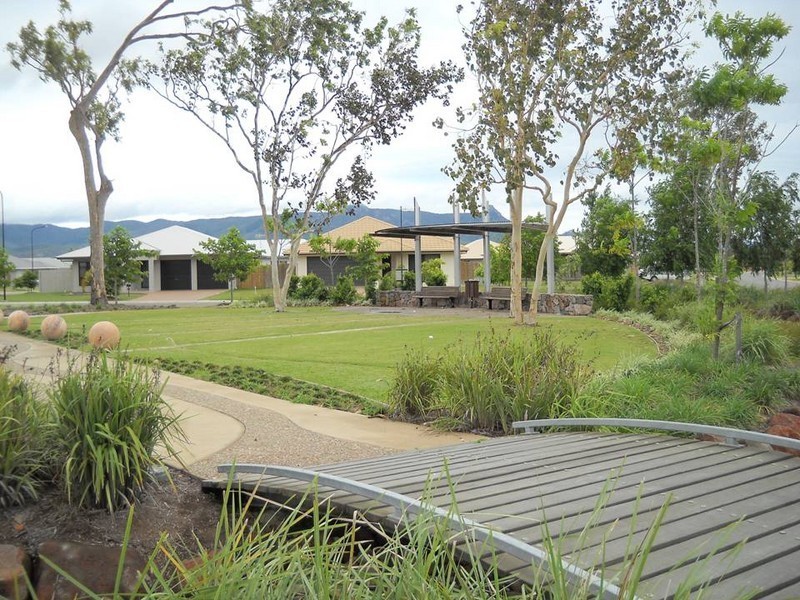 17 Derwent Circuit, Kelso QLD 4815