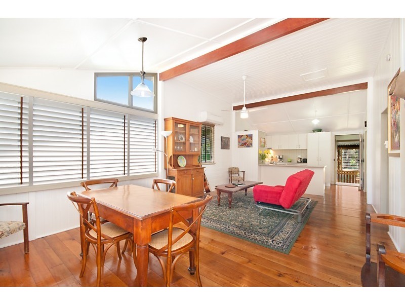 6 Sooning Street, Hermit Park QLD 4812