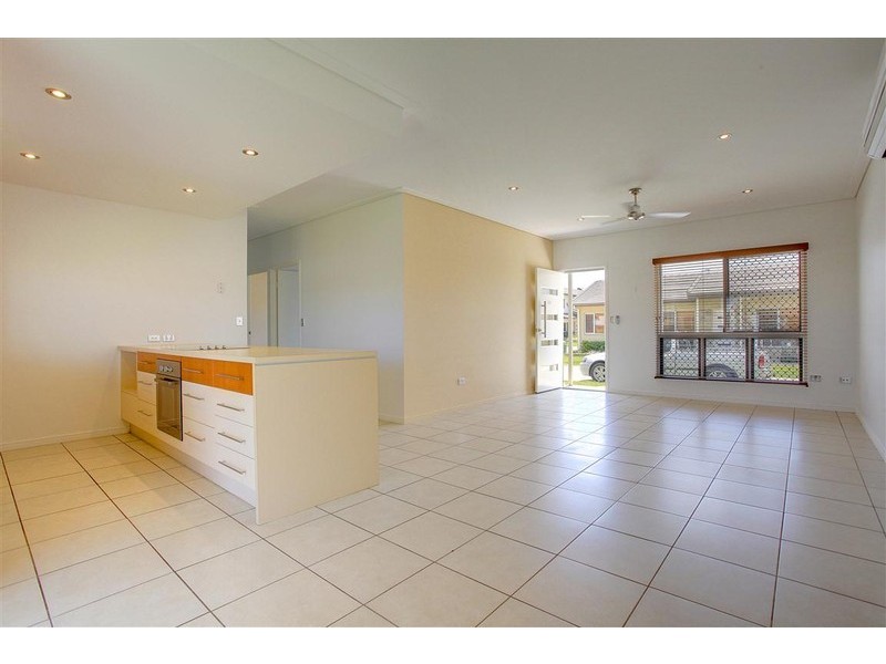 124/1  Burnda Street, Kirwan QLD 4817