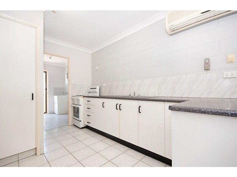 2/26 Meenan Street, Garbutt QLD 4814
