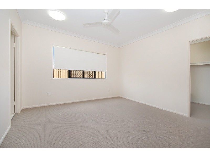 2 Rattray Street, Bushland Beach QLD 4818