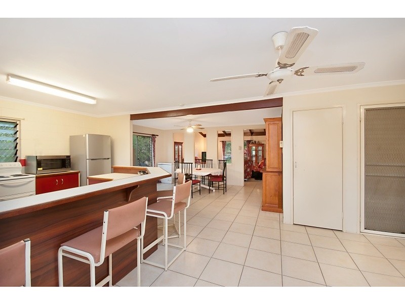2 Pingel Court, Cranbrook QLD 4814