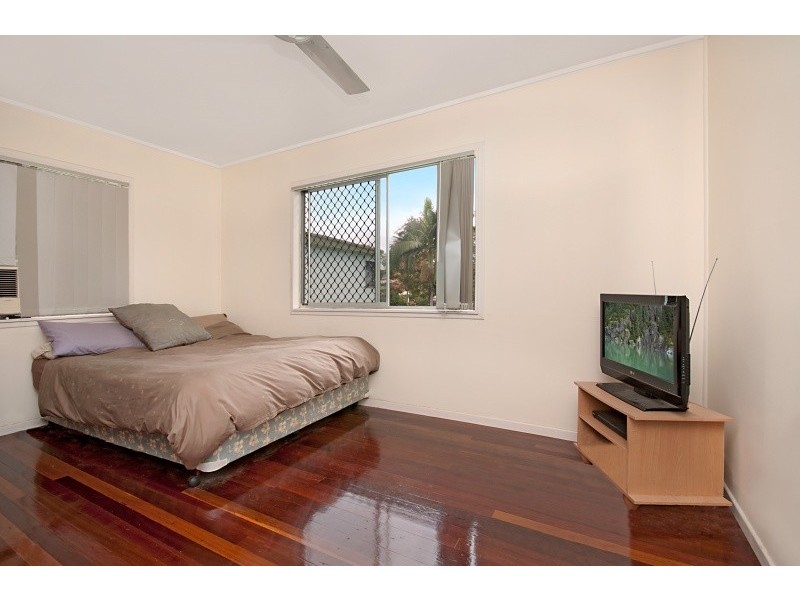 17 Lerida street, Kirwan QLD 4817