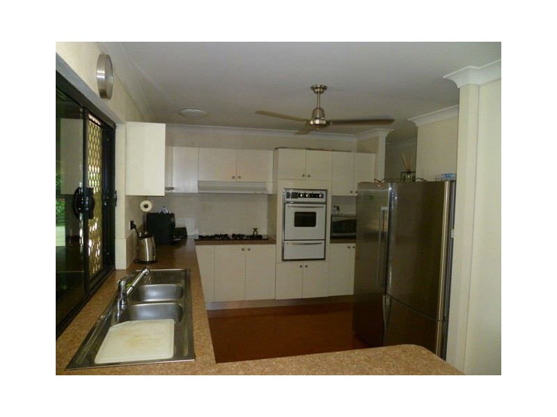 106 Toolakea Beach Road, Bluewater QLD 4818