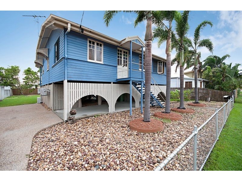 12  NINTH AVENUE, Railway Estate QLD 4810