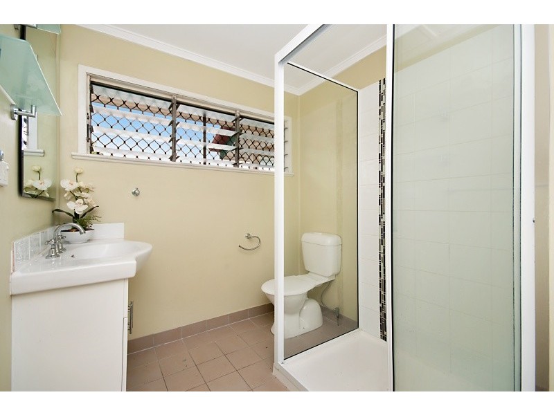 8 Munroe Street, Wulguru QLD 4811