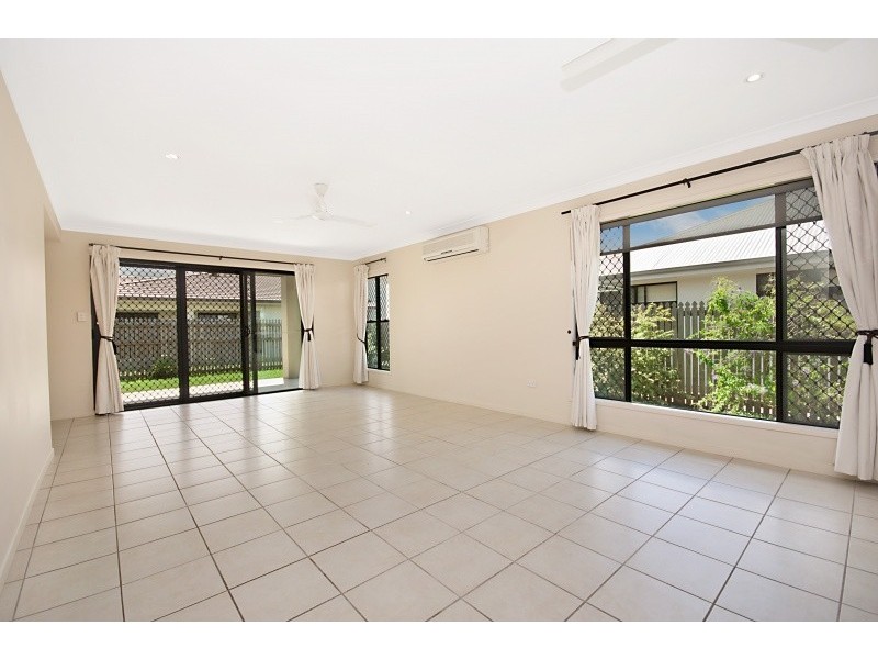 9 Laurie Motti Parade, Kirwan QLD 4817