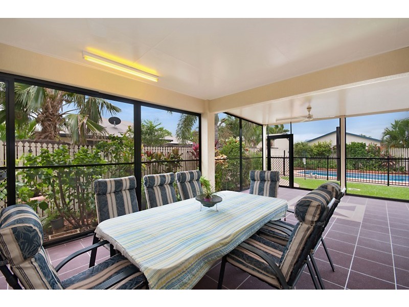 4 Angelus Place, Kirwan QLD 4817