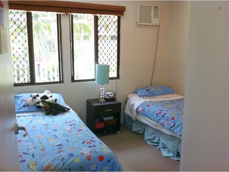 4 Awanui Place, Rasmussen QLD 4815