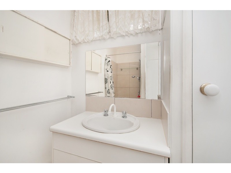 8 Tapiolas Avenue, Kirwan QLD 4817