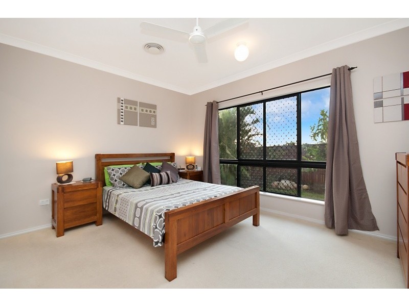 48 Estuary Parade, Douglas QLD 4814