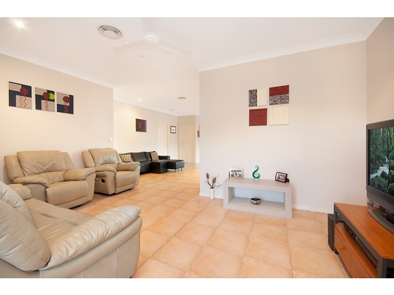 48 Estuary Parade, Douglas QLD 4814