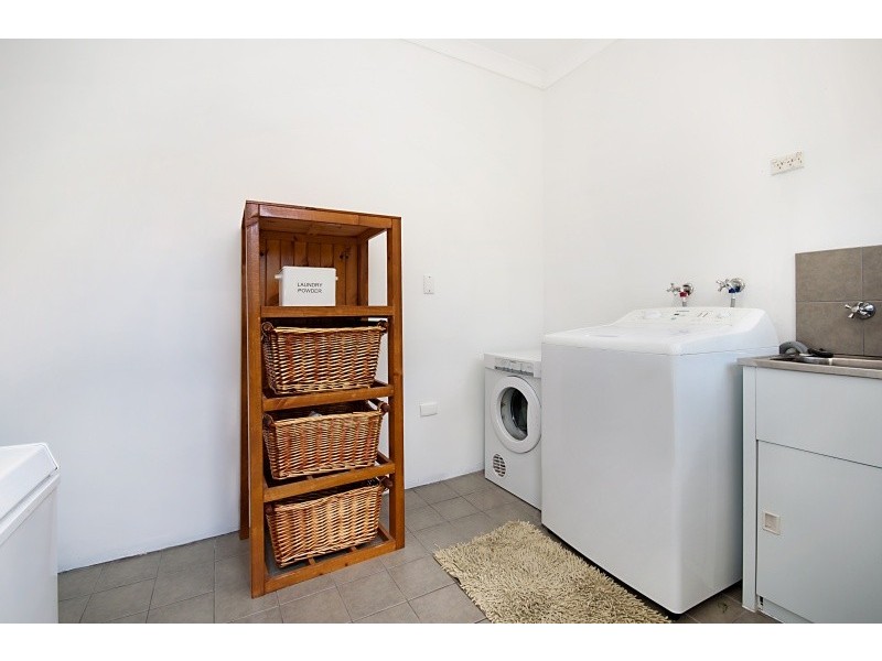 6 Karrong Ct, Kirwan QLD 4817