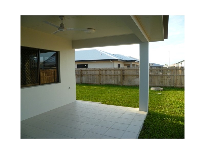 52 Marquise circuit, Burdell QLD 4818